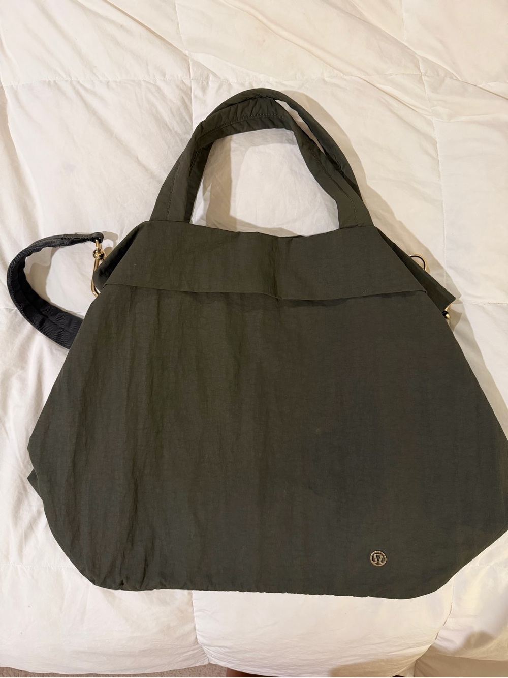 lululemon on my level 20l Dark Olive tote gold hardware